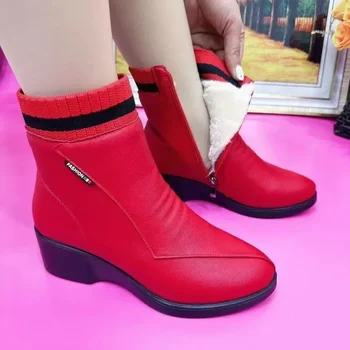 Красные женские полусапожки 2023, зимние теплые ботинки на платформе, высококачественная женская обувь в римском стиле, противоскользящие и износостойкие современные ботинки